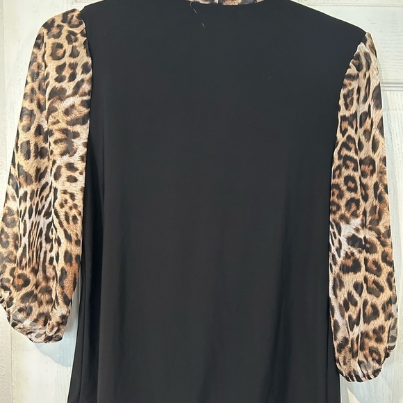 NWOT Adele & May Black Top with Leopard Chiffon long Sleeves and Tie. - Picture 4 of 5